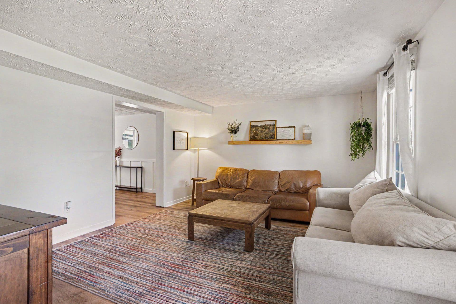 2987 Harrogate Way photo 3