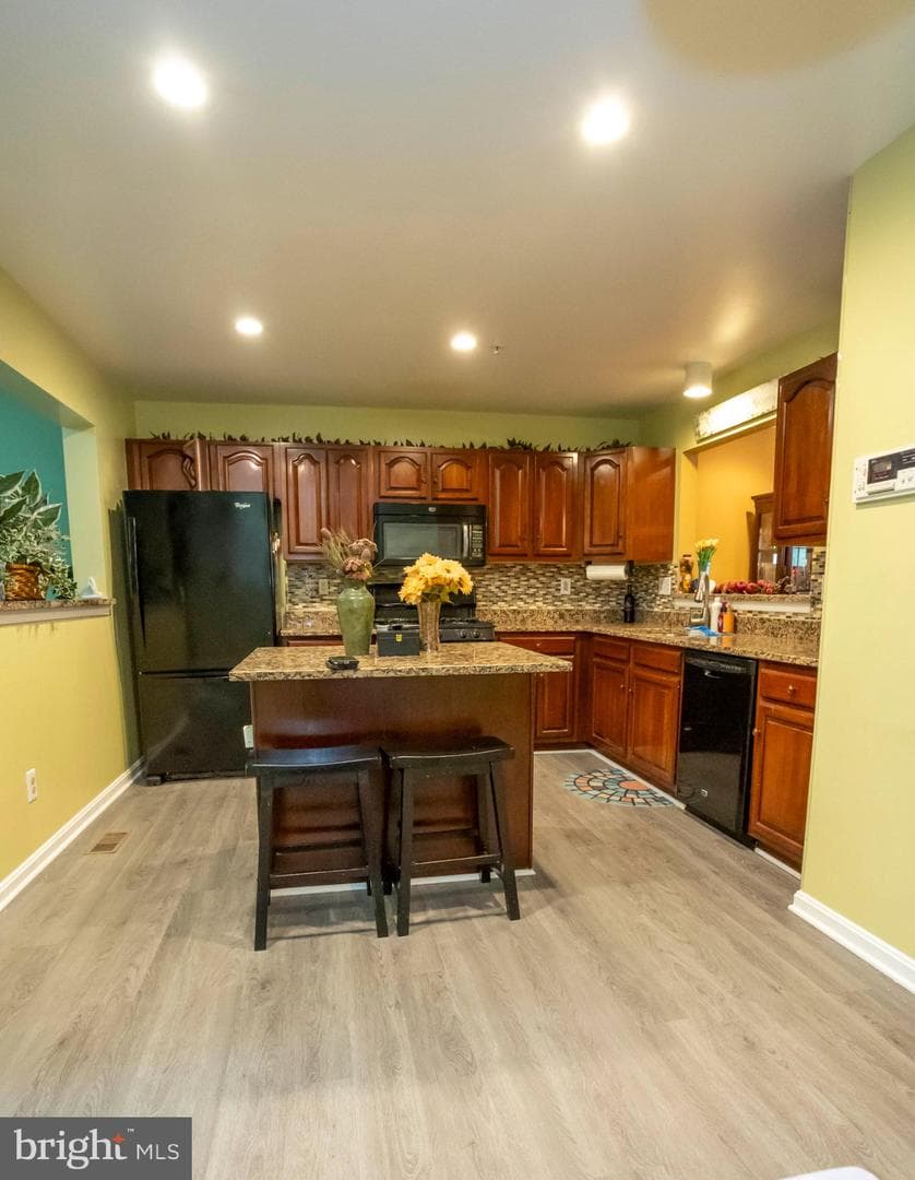 217 Ferring Court photo 7
