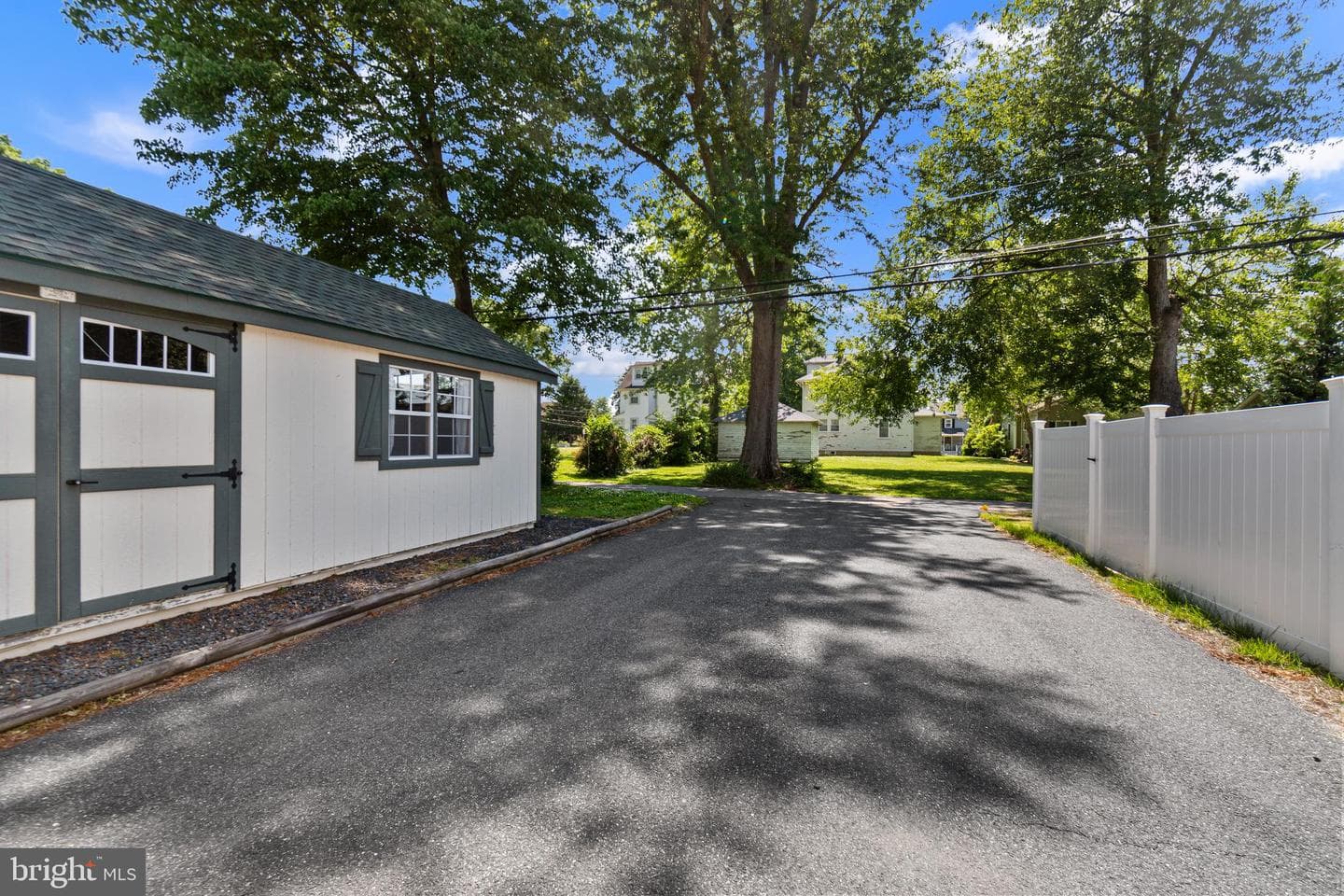 229 S Rogers Street photo 46