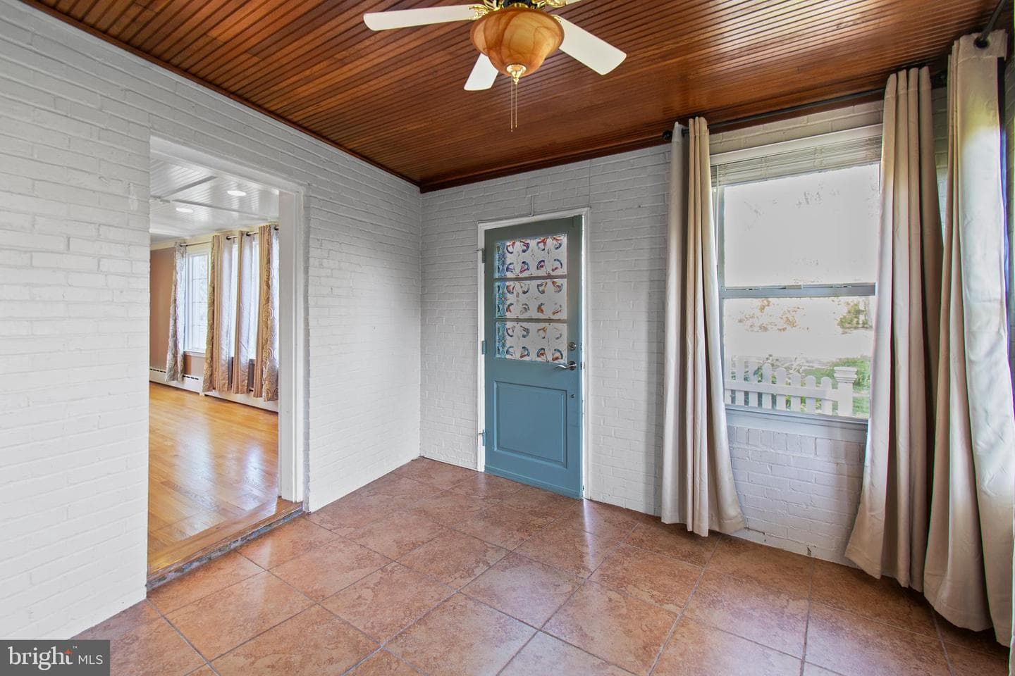 229 S Rogers Street photo 6
