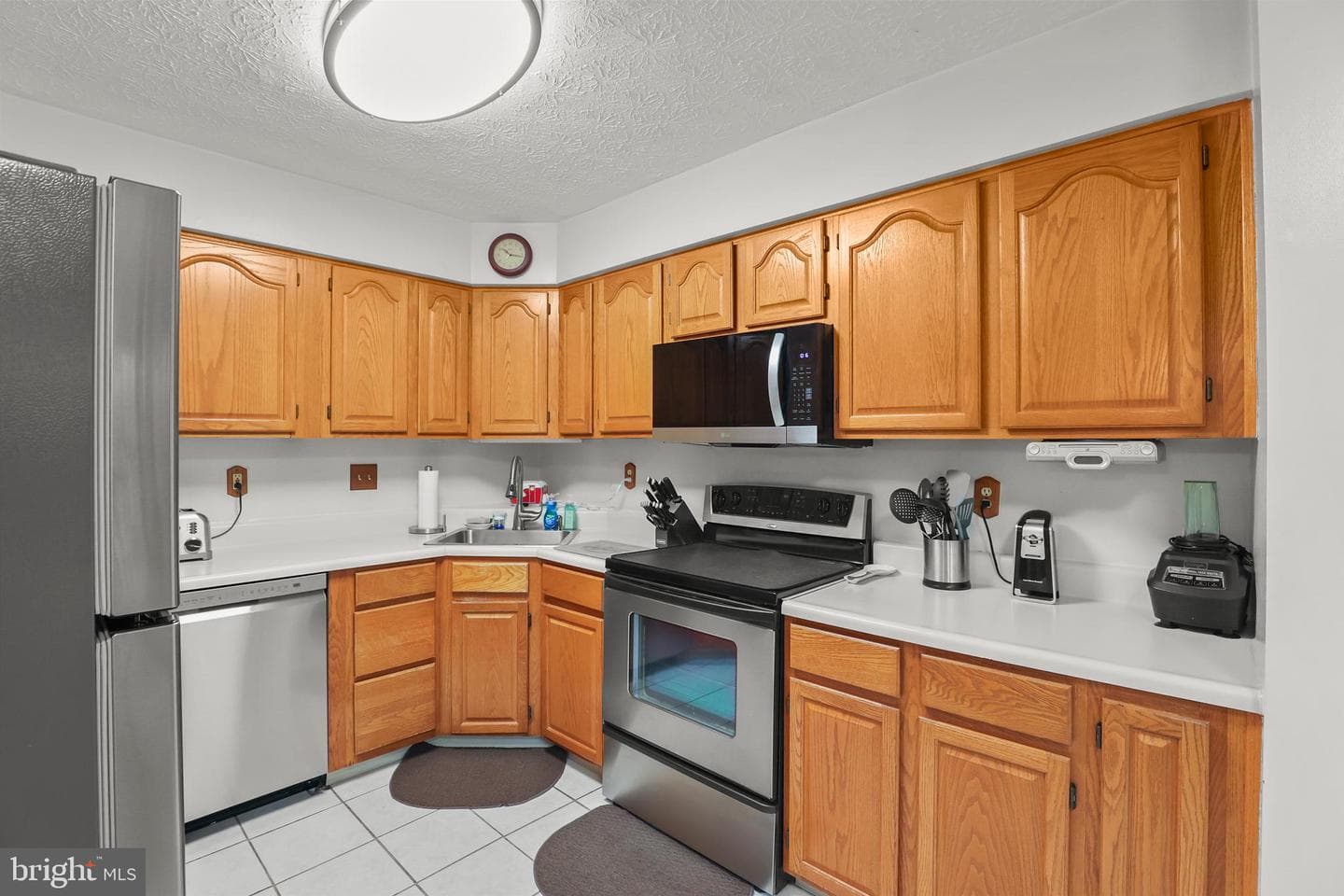 1403 Landis Circle photo 7