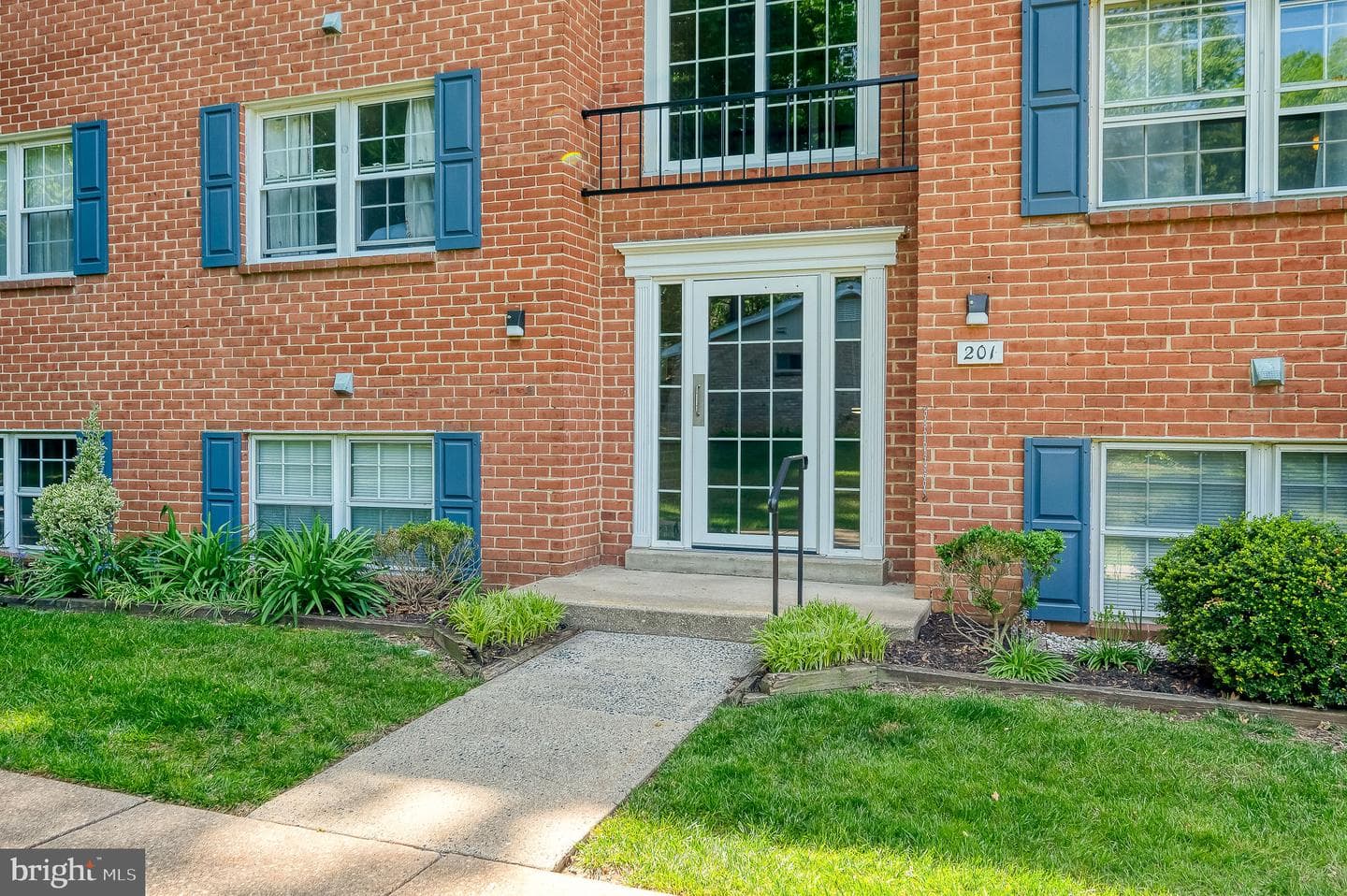 201 Crocker Drive #201-D photo 2