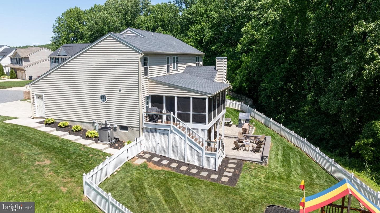 1211 Hickory Brook Court photo 5