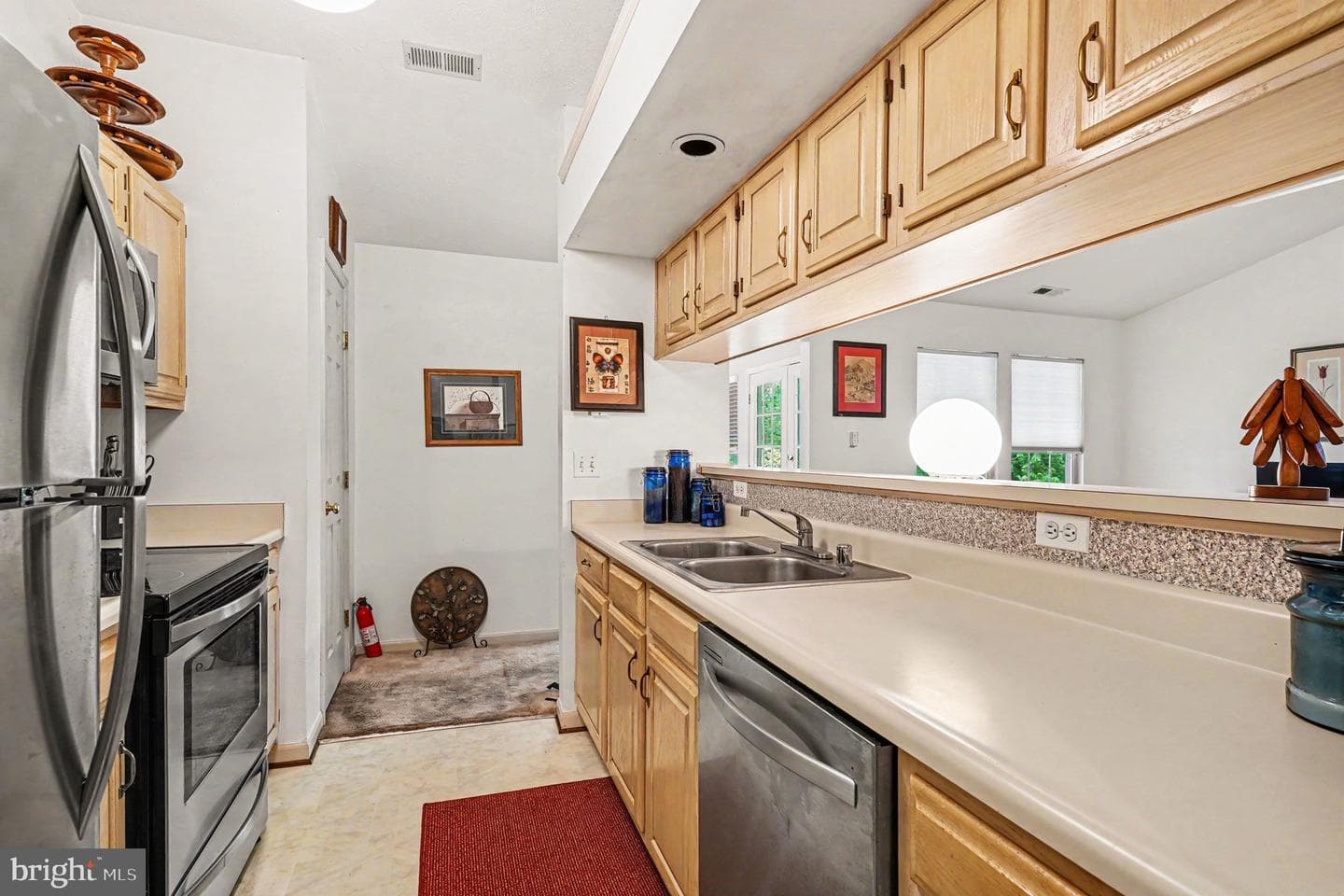 1006 Markham Court #1006-L photo 12