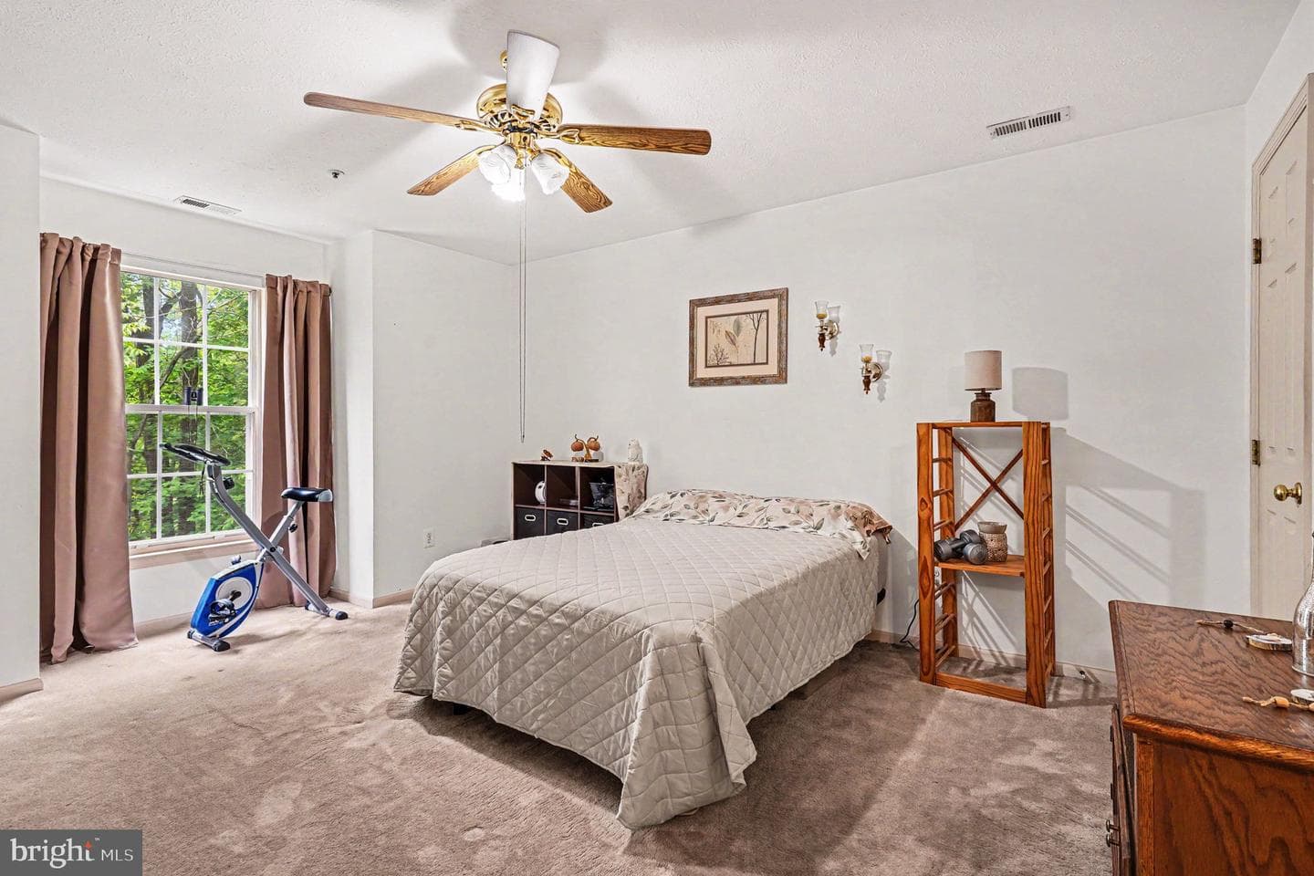 1006 Markham Court #1006-L photo 16