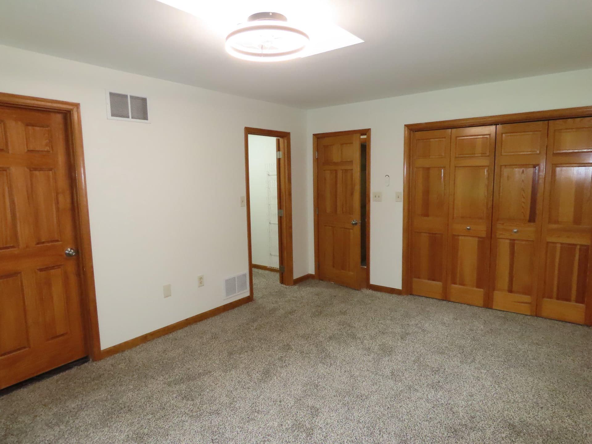 703 St Marys Road photo 14