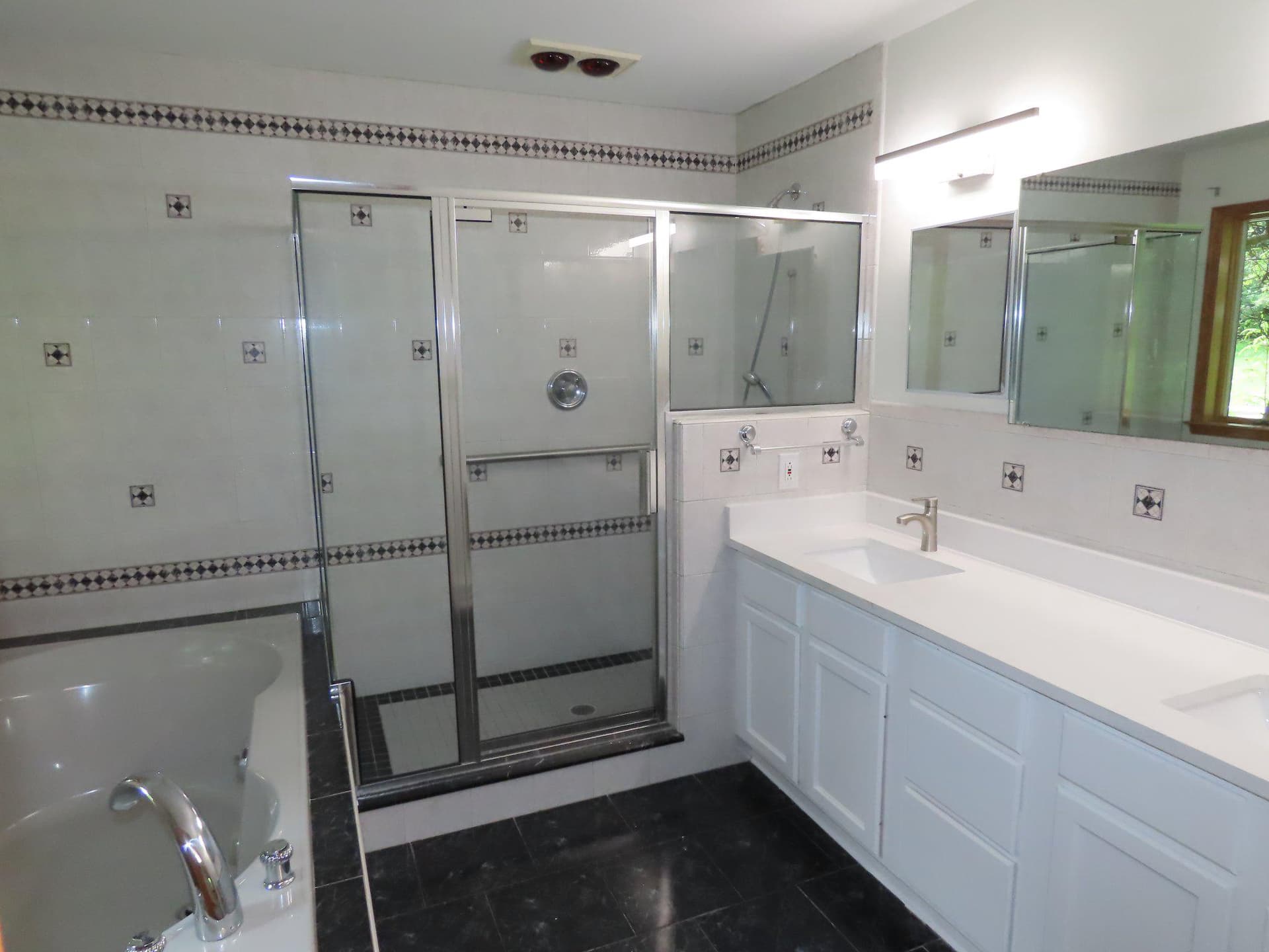 703 St Marys Road photo 16