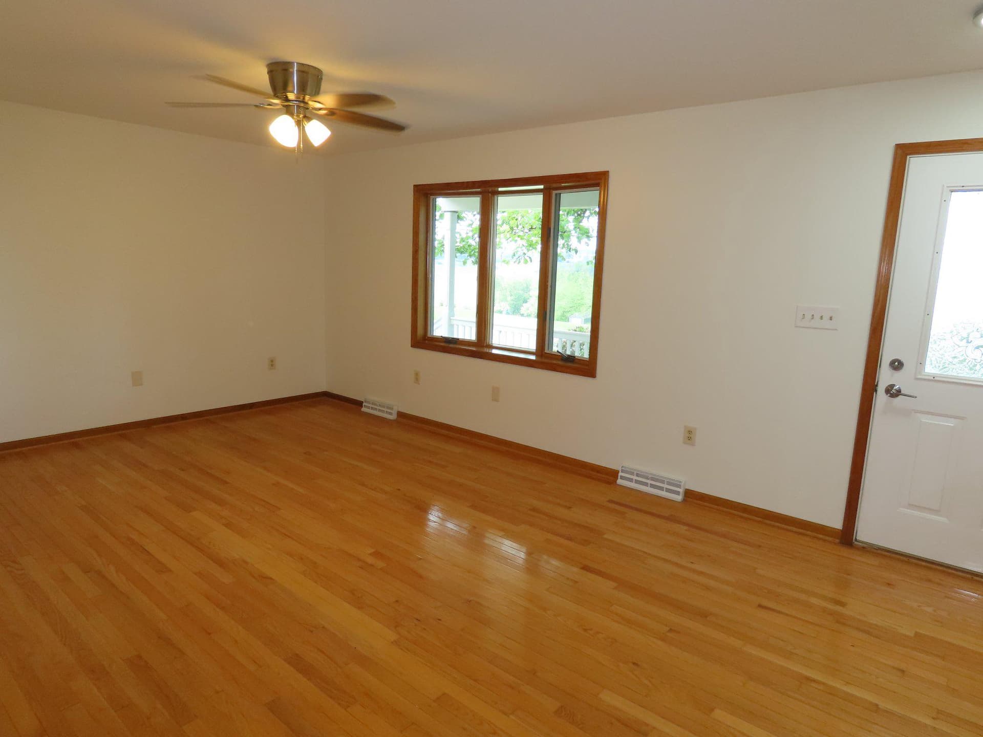 703 St Marys Road photo 6