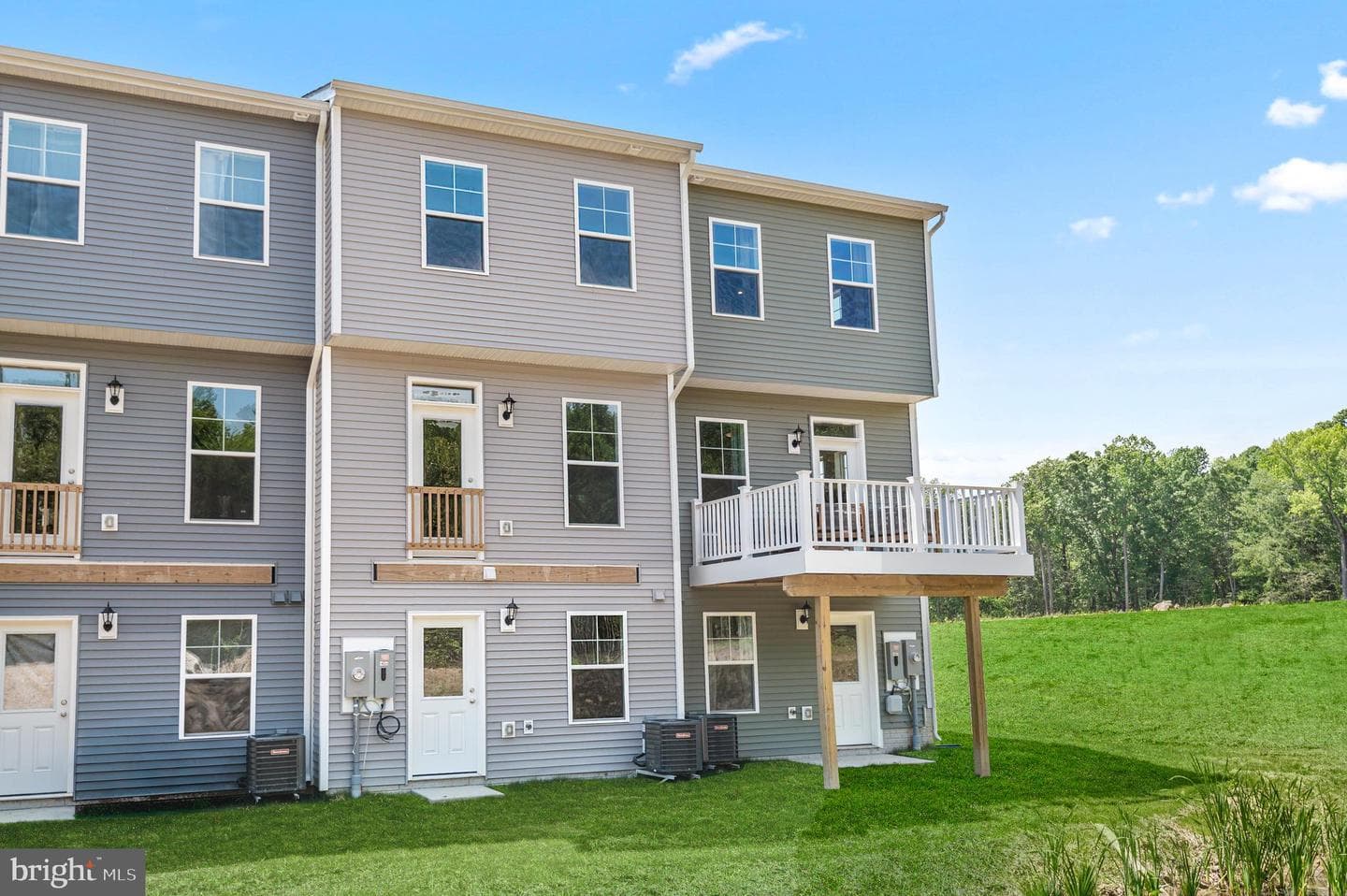 754 Bur Oak Court photo 27