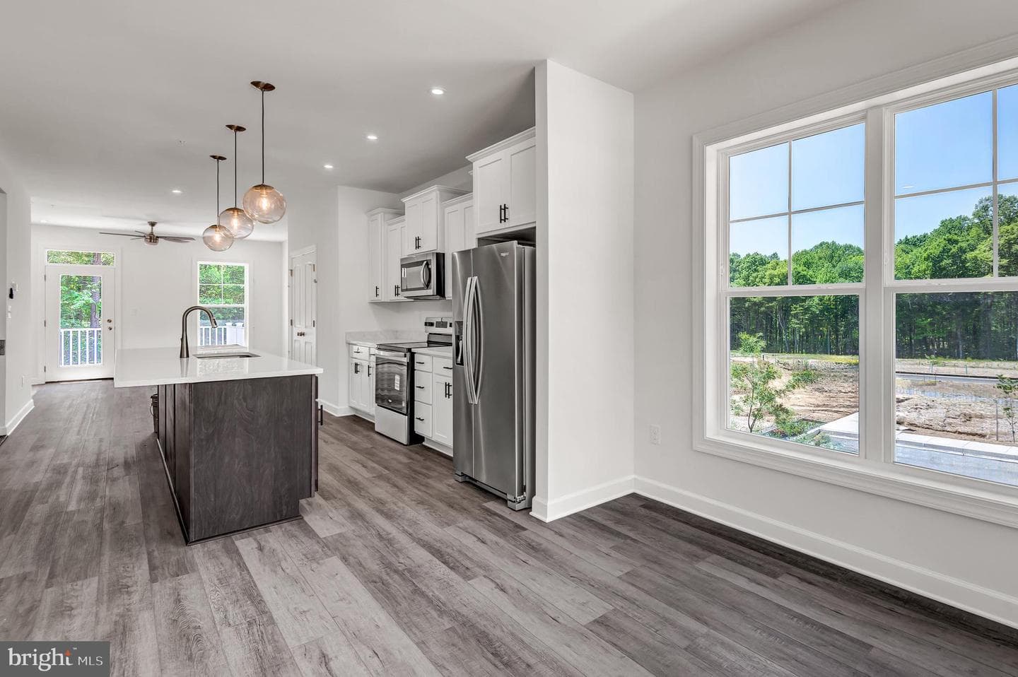 742 Bur Oak Court photo 5