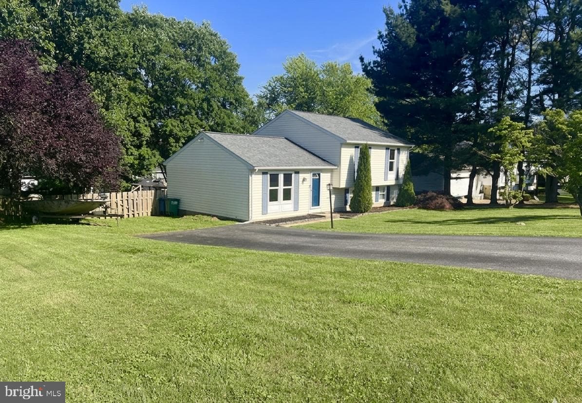 713 Paul Drive photo 4