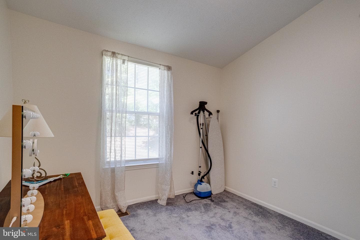 1826 Chester Way photo 38