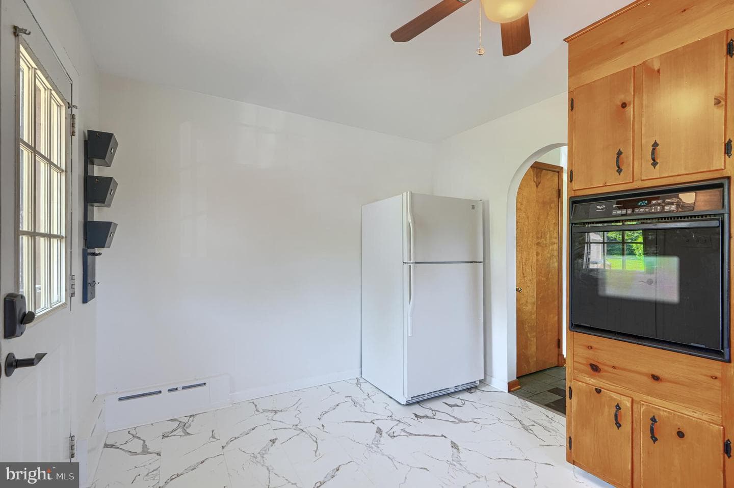 1009 Trimble Road photo 11
