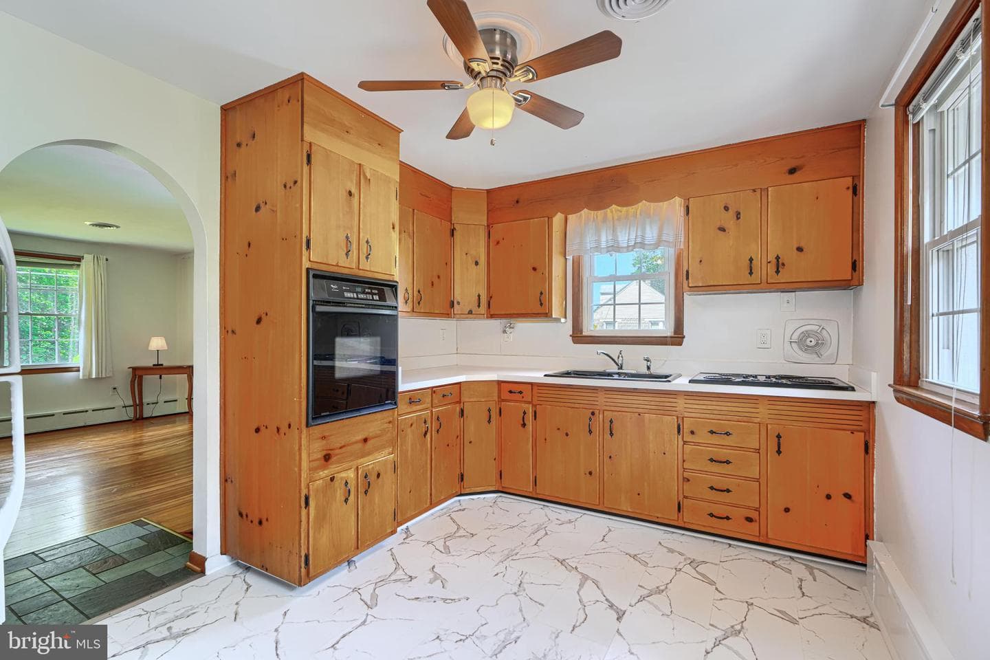 1009 Trimble Road photo 12