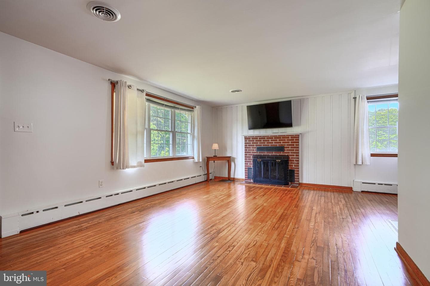 1009 Trimble Road photo 6