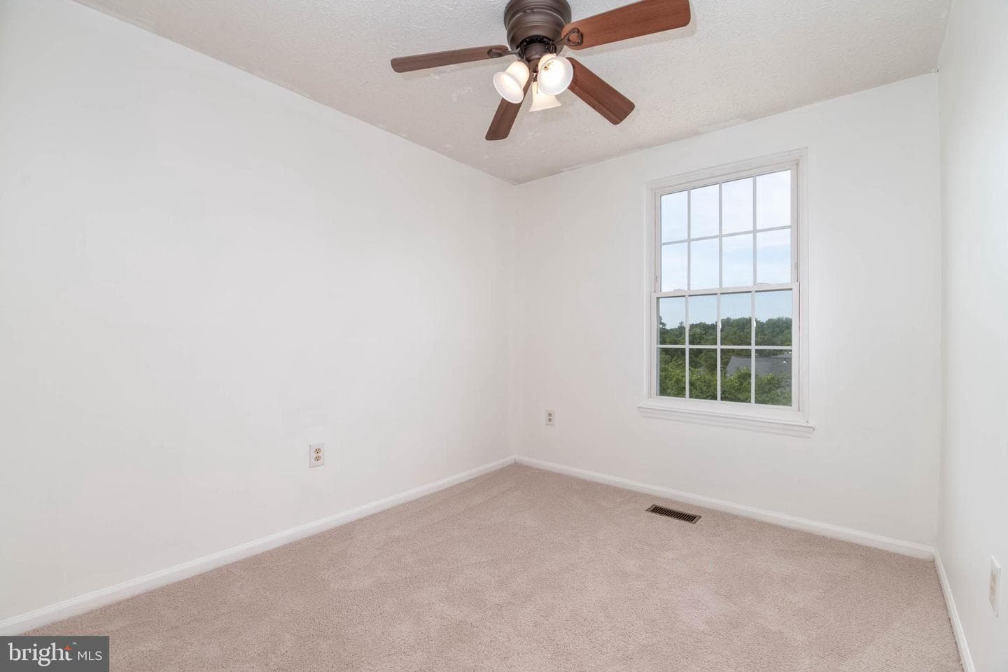 224 Ellerslie Court photo 24