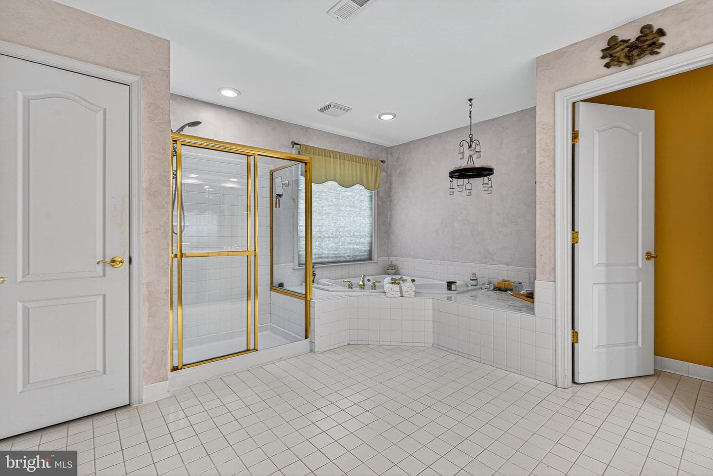 1504 Oakville Court photo 23