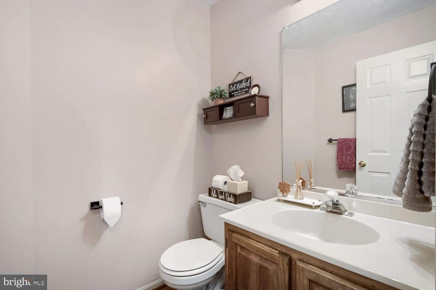 3202 Holly Knoll Court photo 25