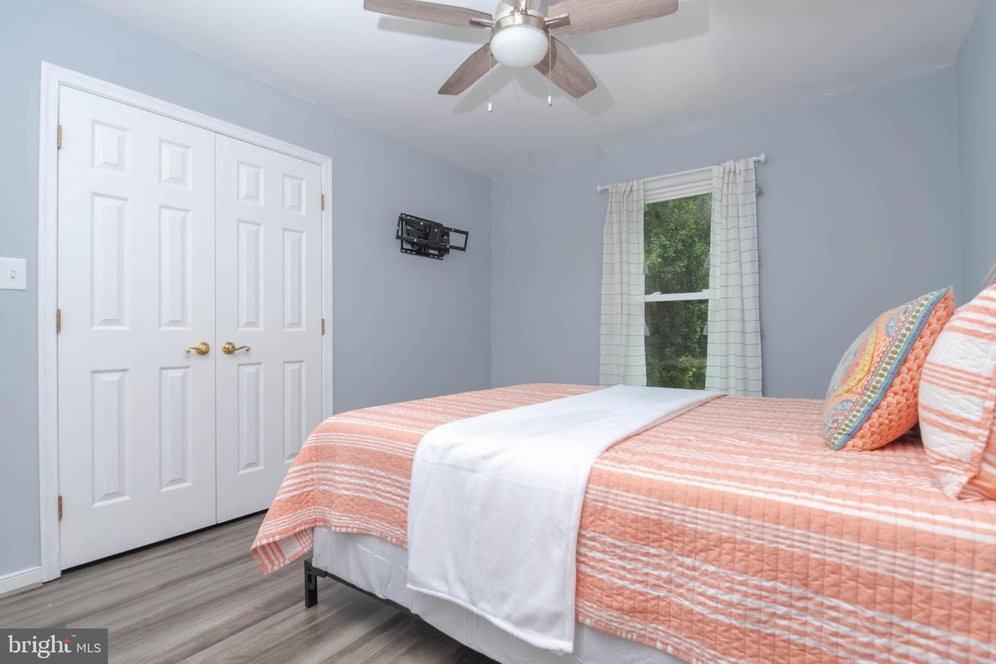 609 Kildonan Court photo 23