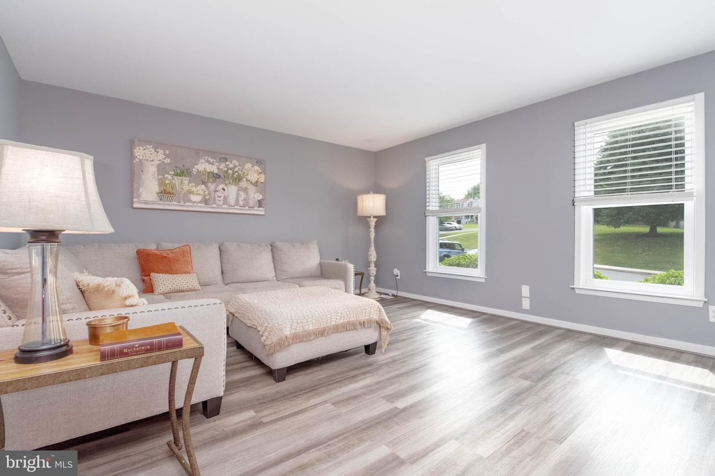609 Kildonan Court photo 4