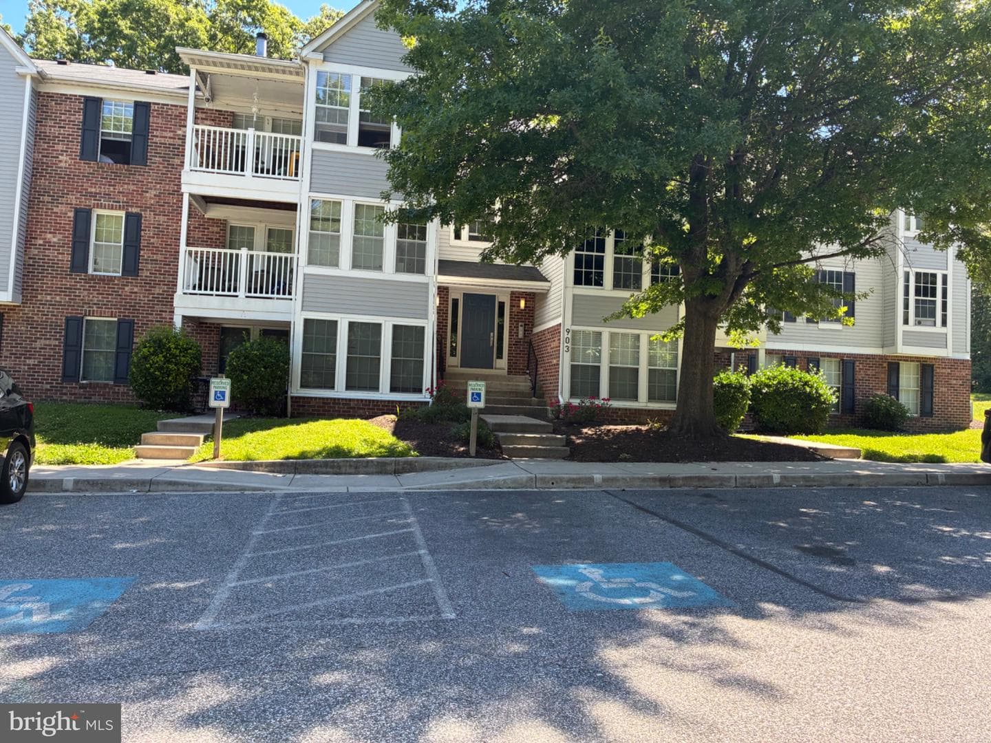 903 Woodbridge Court #f, Edgewood