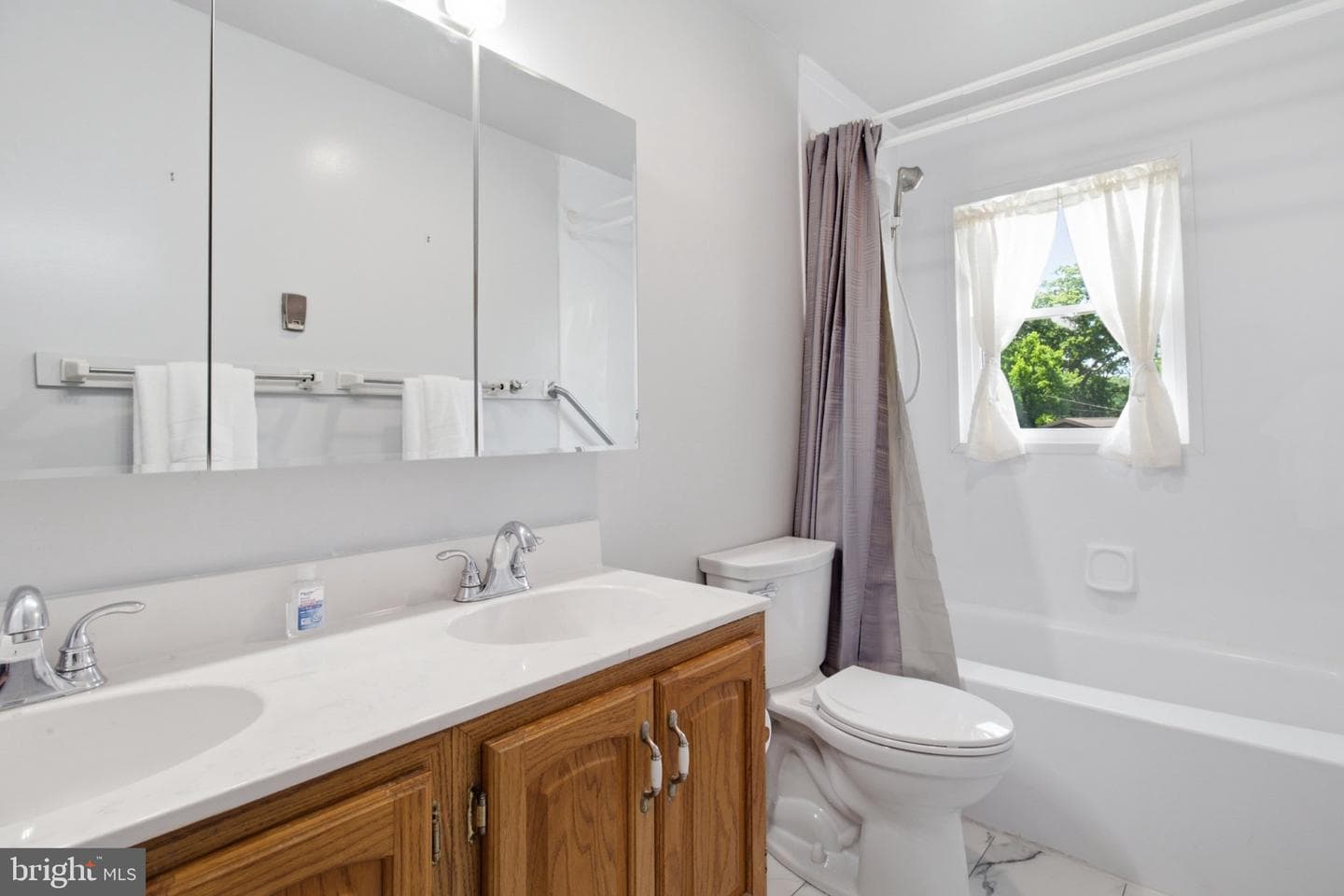 531 Eckhart Drive photo 29