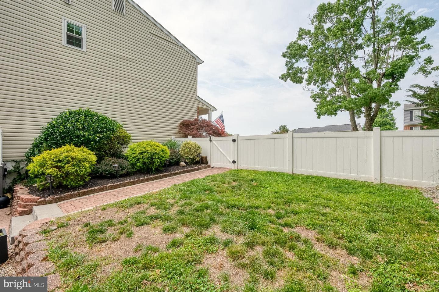705 Foot Hill Road photo 44