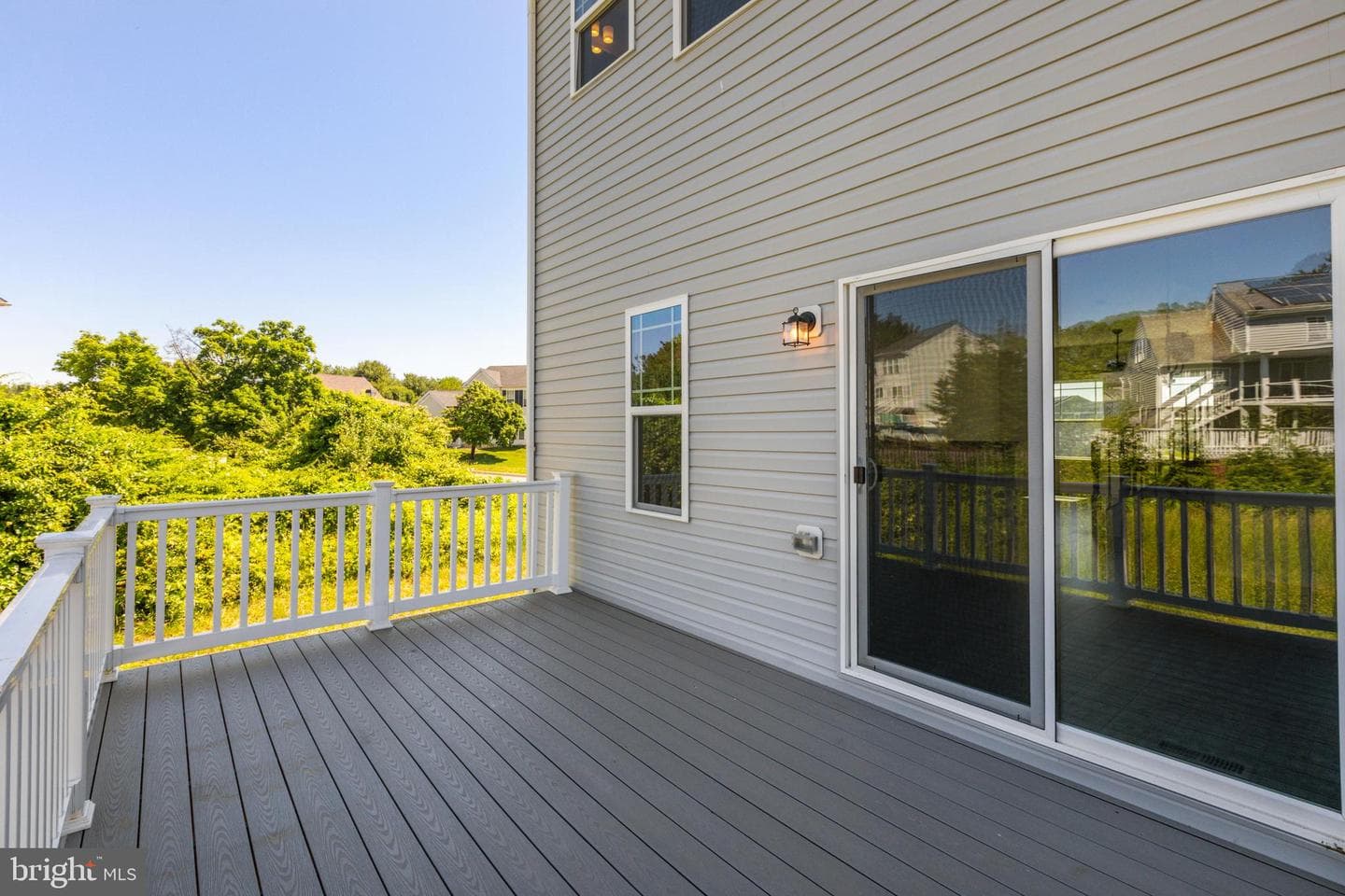 379 Hackley Drive photo 21