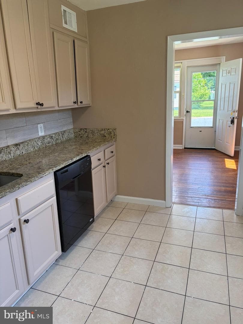 7 Aberdeen Avenue photo 16