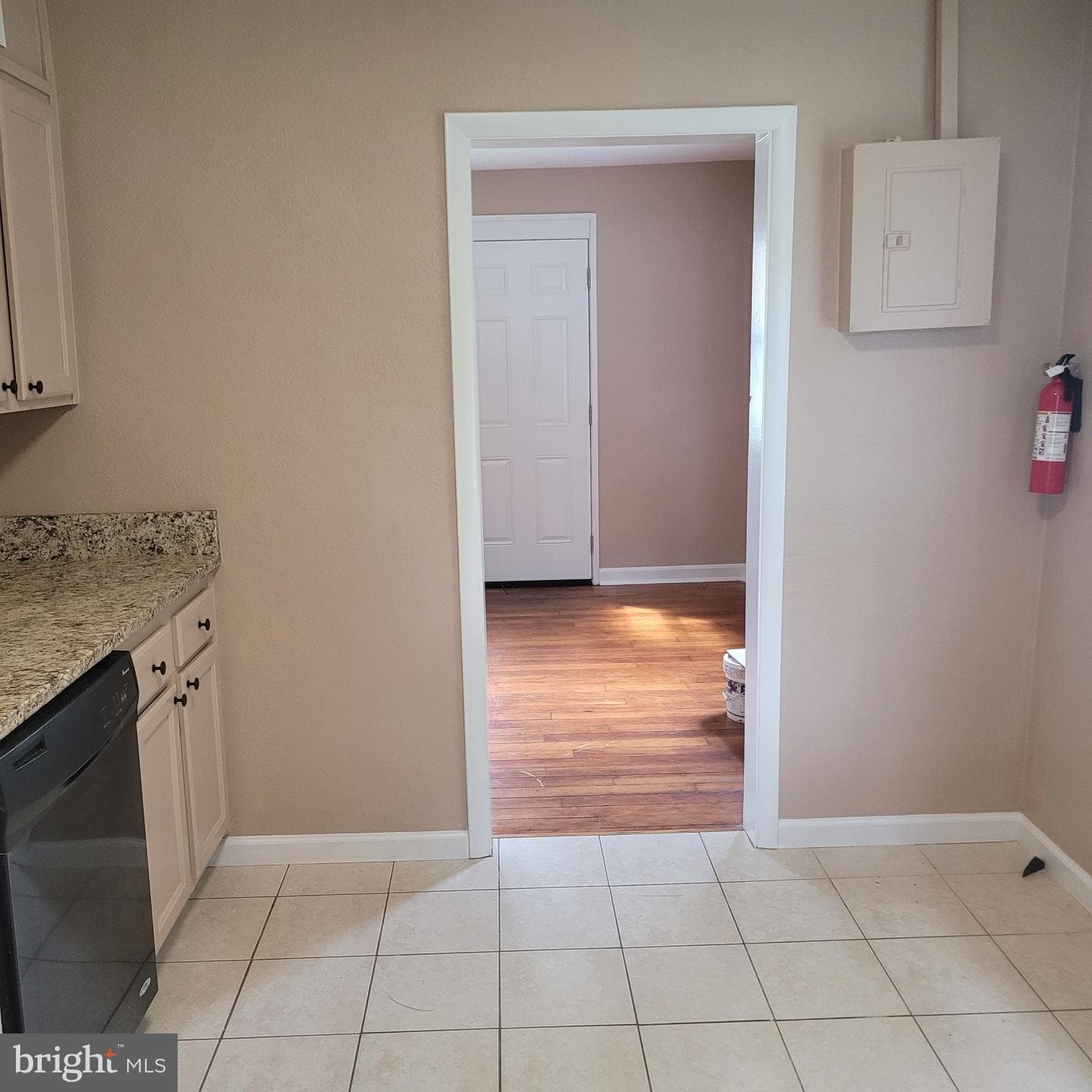 7 Aberdeen Avenue photo 22