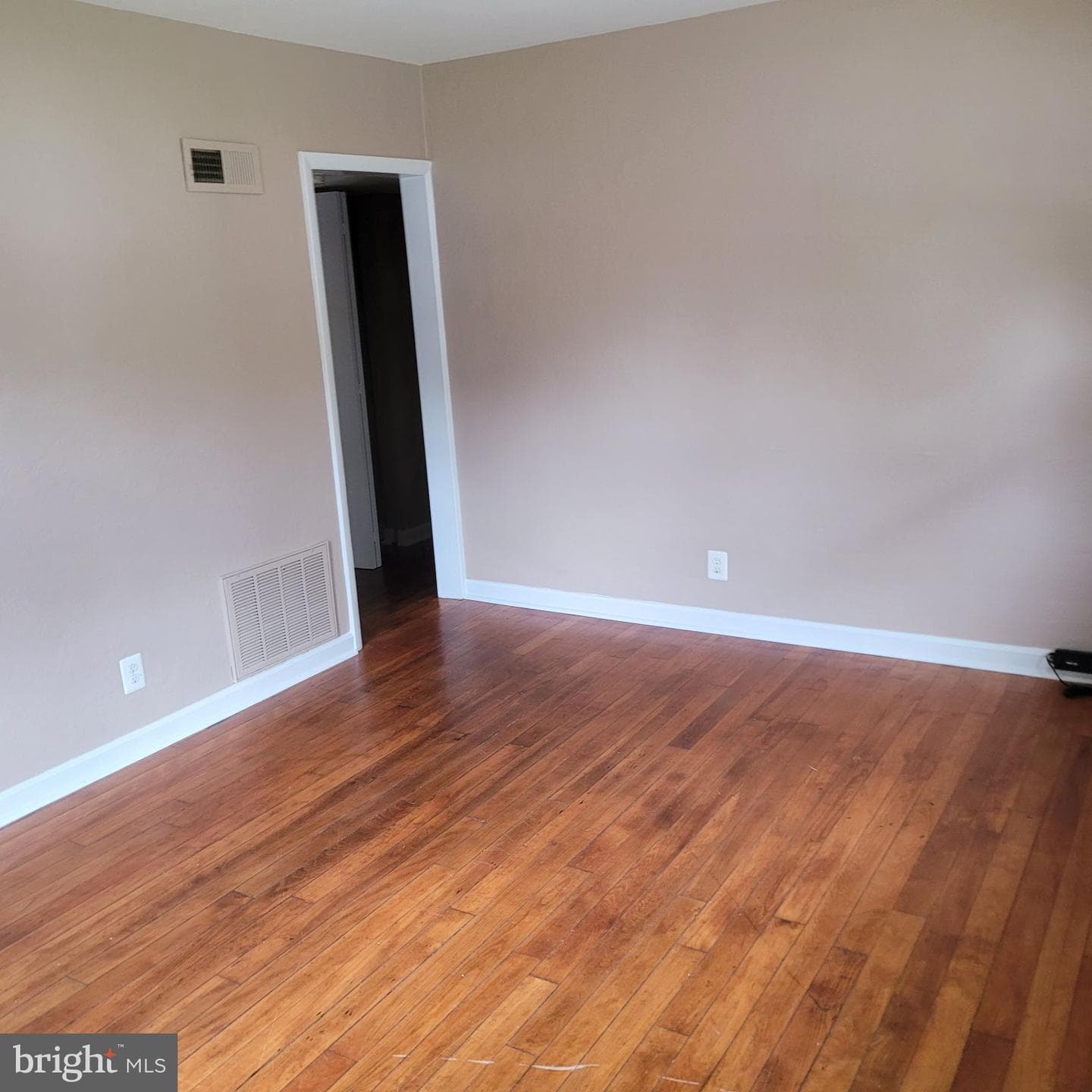 7 Aberdeen Avenue photo 24