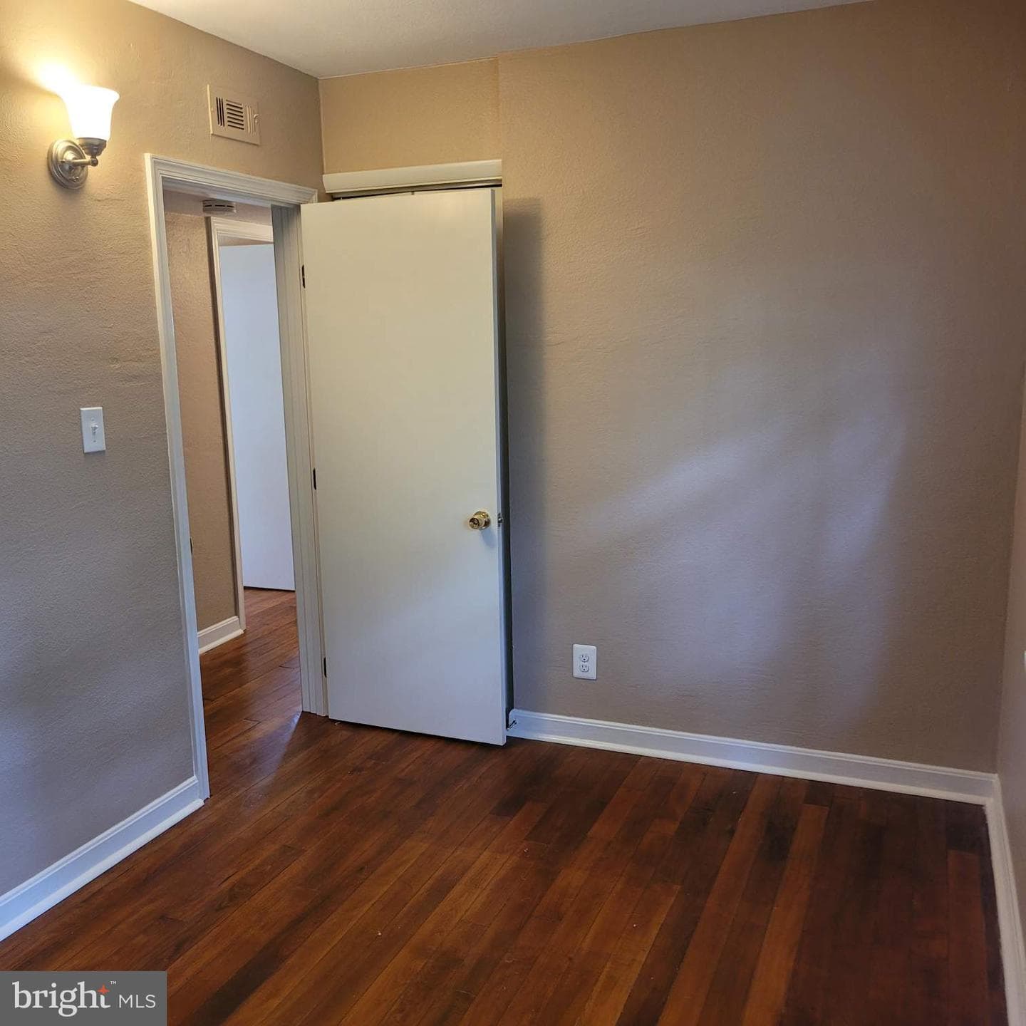 7 Aberdeen Avenue photo 31