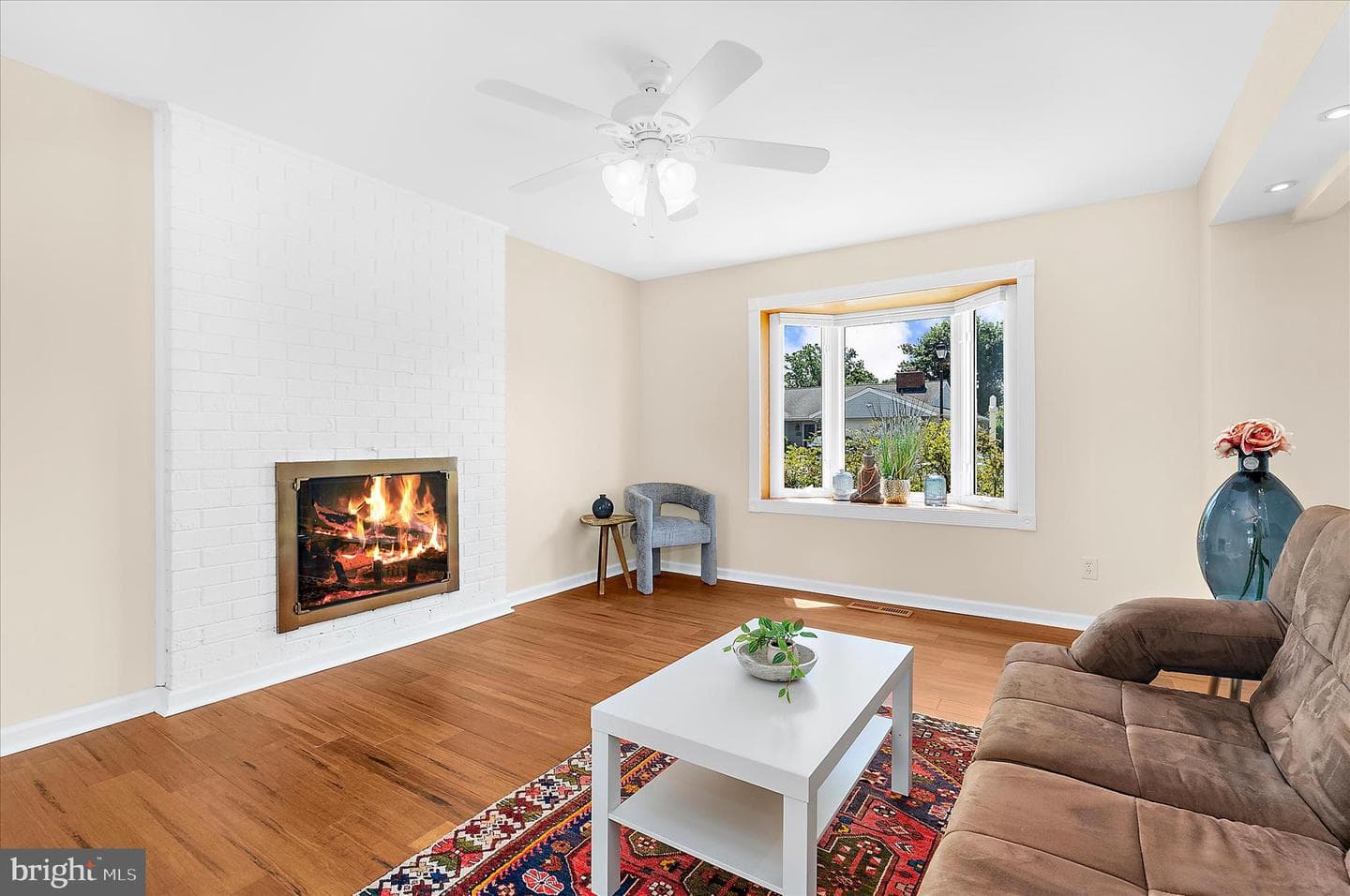35 Neptune Drive photo 23