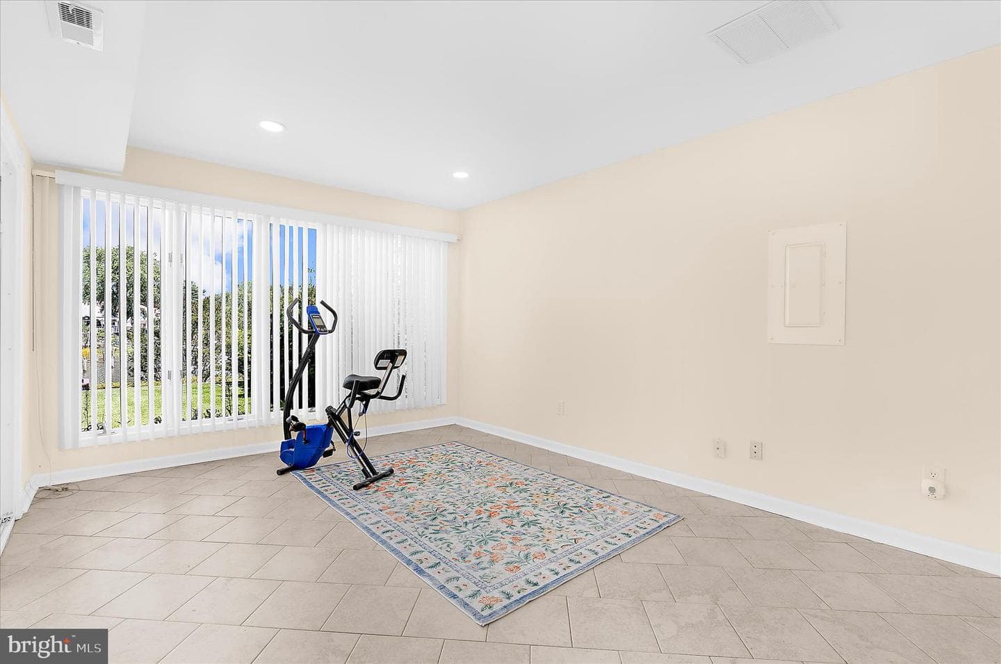 35 Neptune Drive photo 26