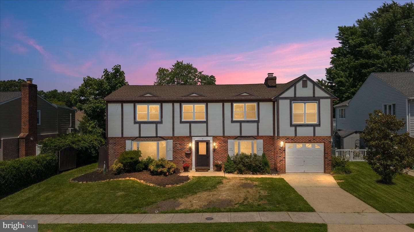 35 Neptune Drive photo 3