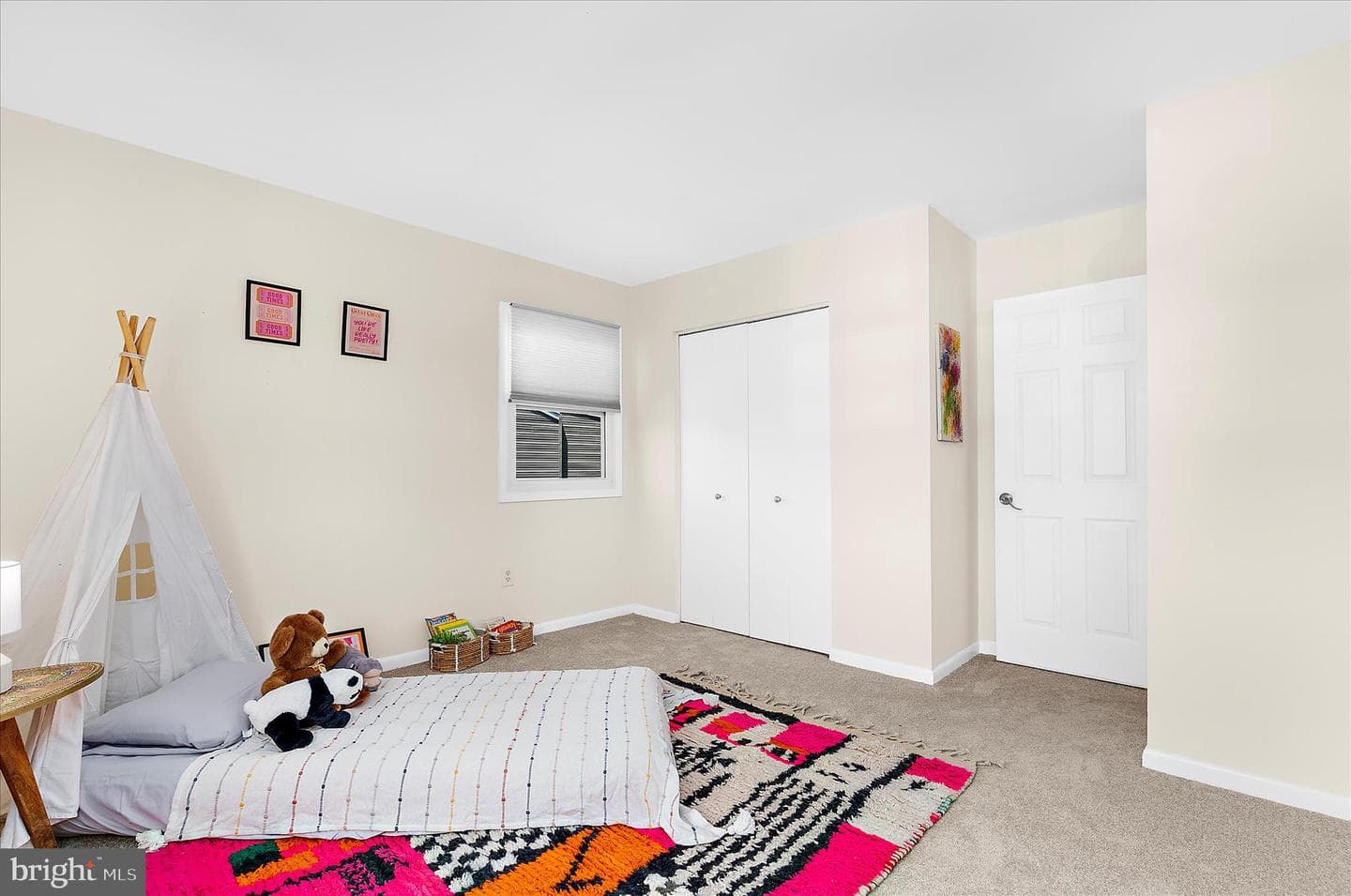 35 Neptune Drive photo 45