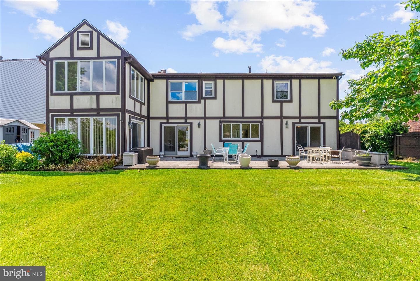 35 Neptune Drive photo 56
