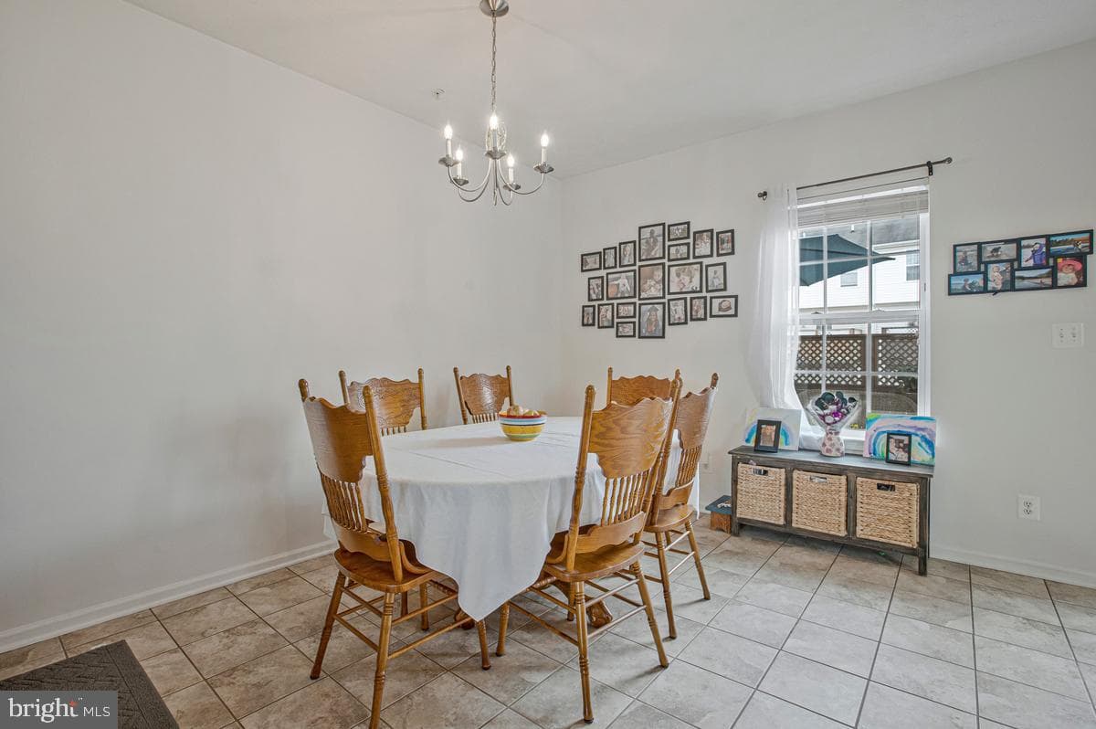 610 Snowberry Way photo 11