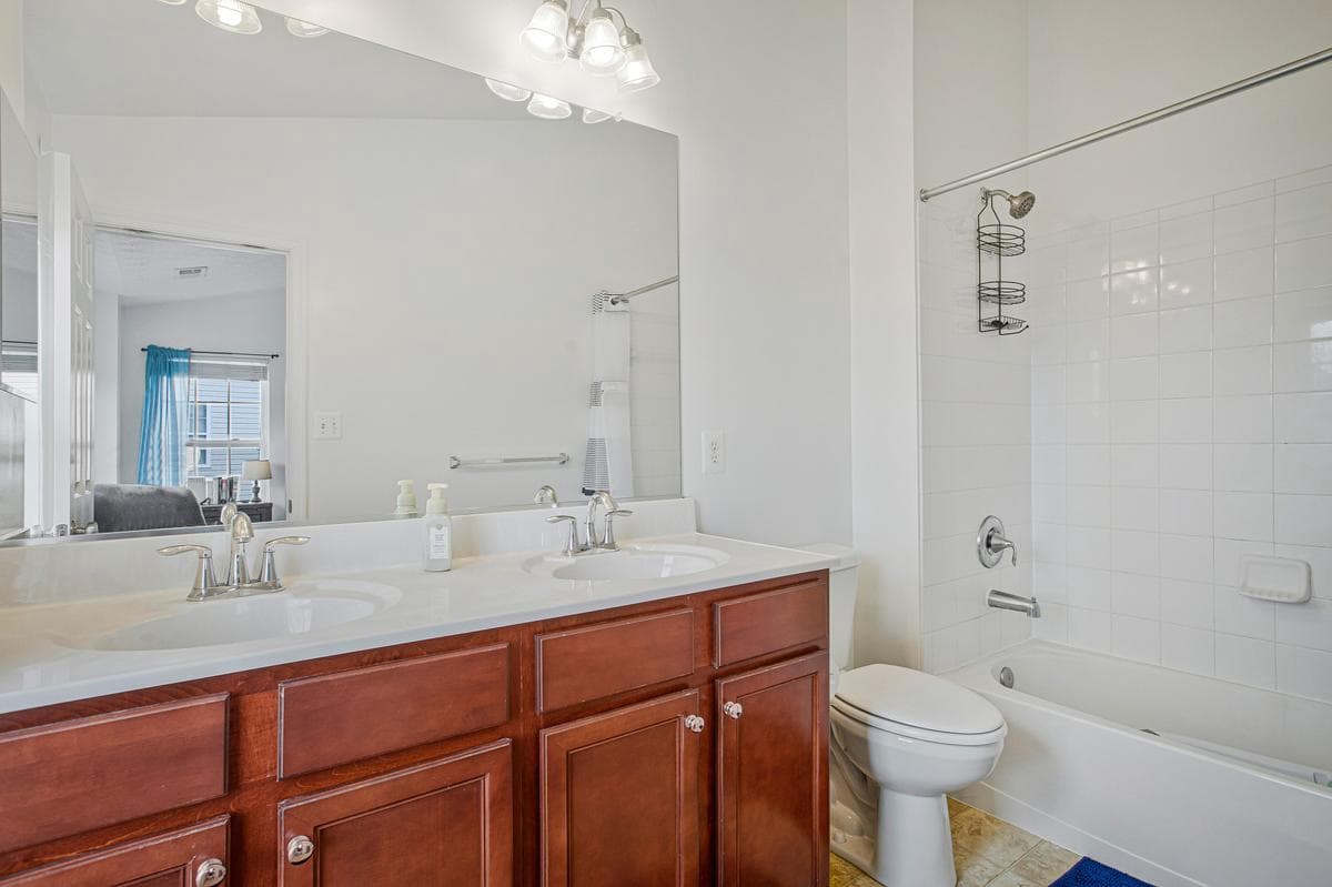 610 Snowberry Way photo 18