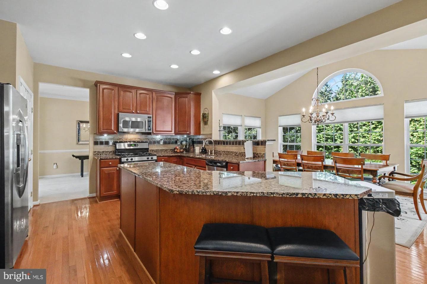 306 Loganwood Court photo 14