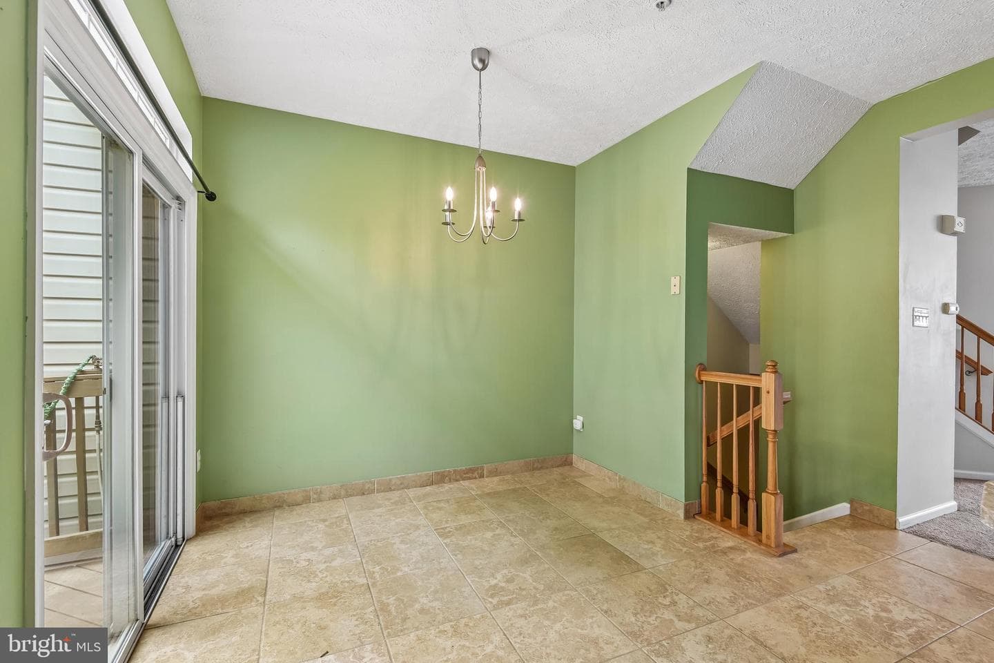 413 Foreland Garth photo 13