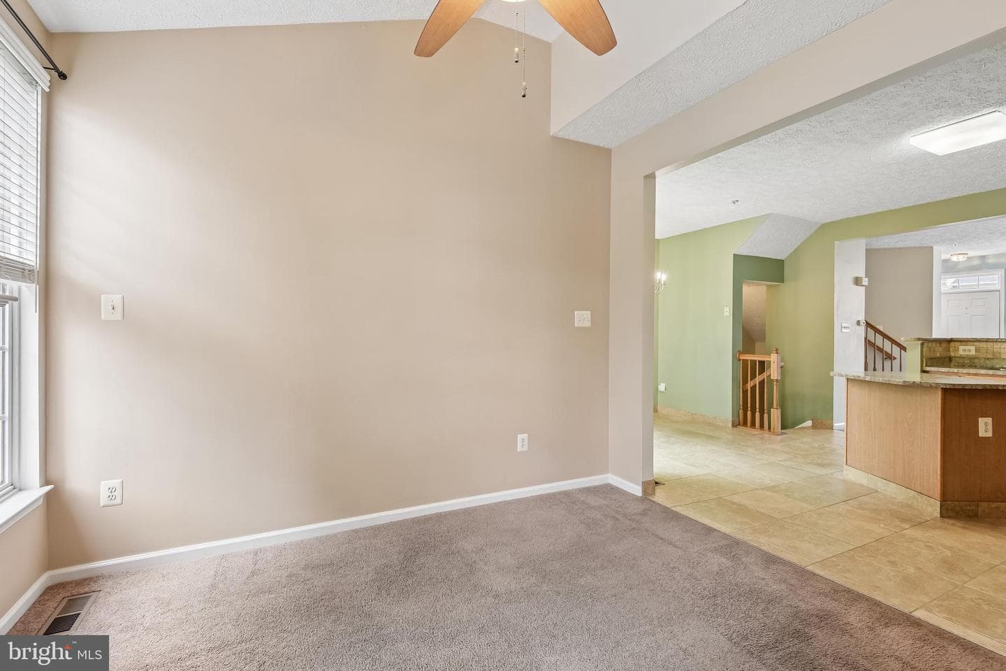 413 Foreland Garth photo 17