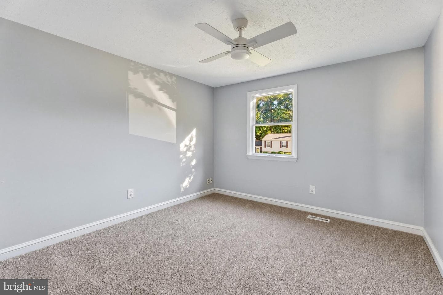 2043 Rushmore Court photo 20