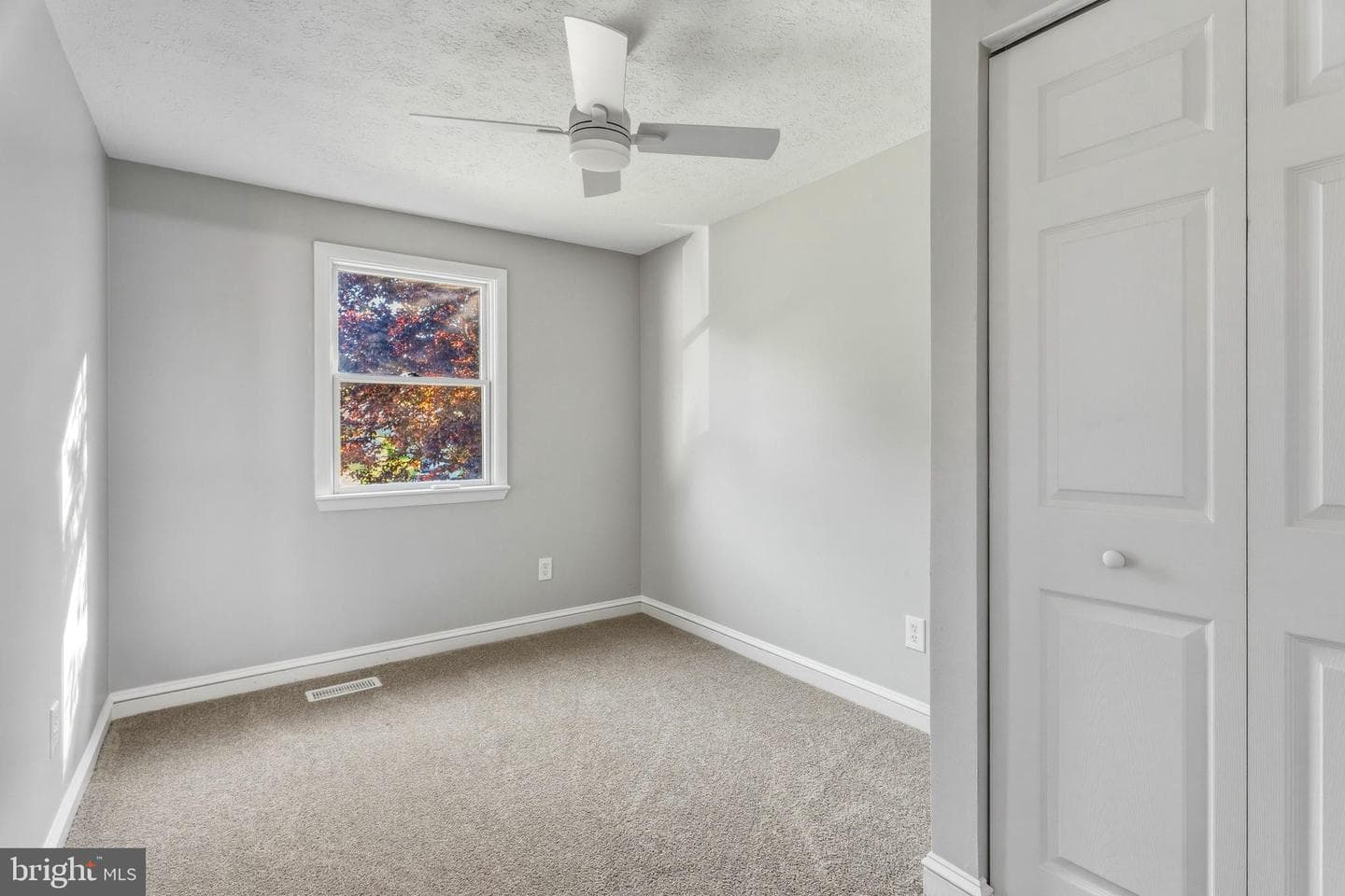 2043 Rushmore Court photo 23