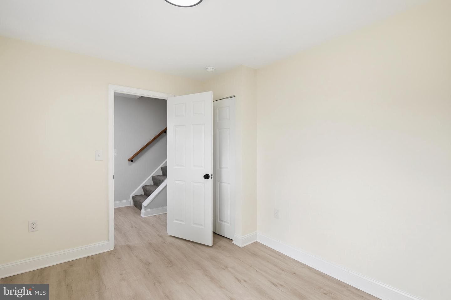 225 Haverhill Road photo 9