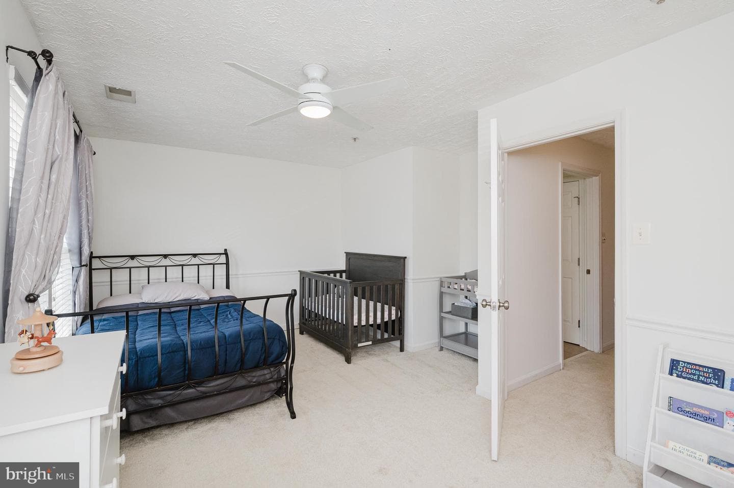 434 Rose Way photo 27