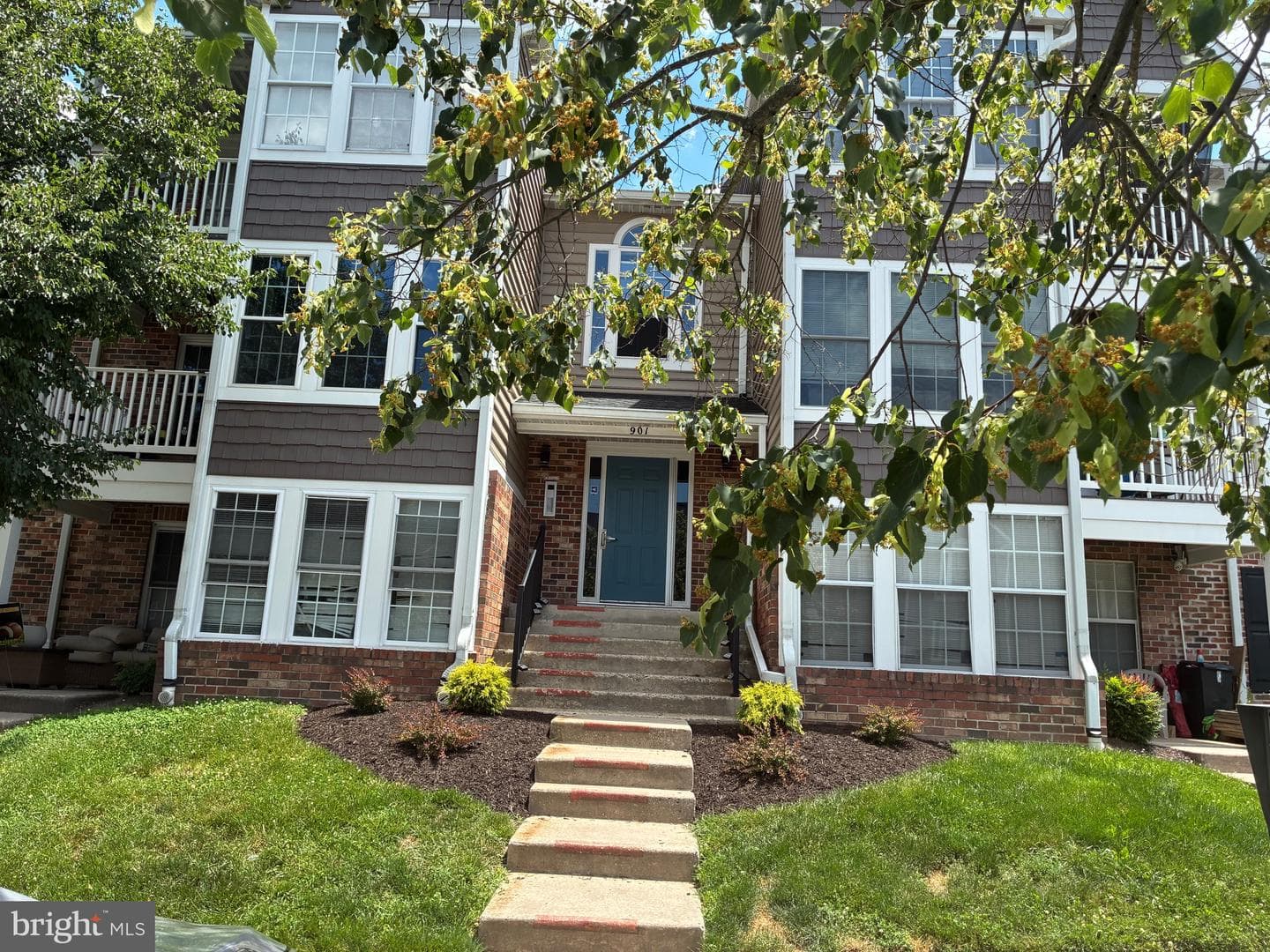 901 Cedar Crest Court #901-F, Edgewood