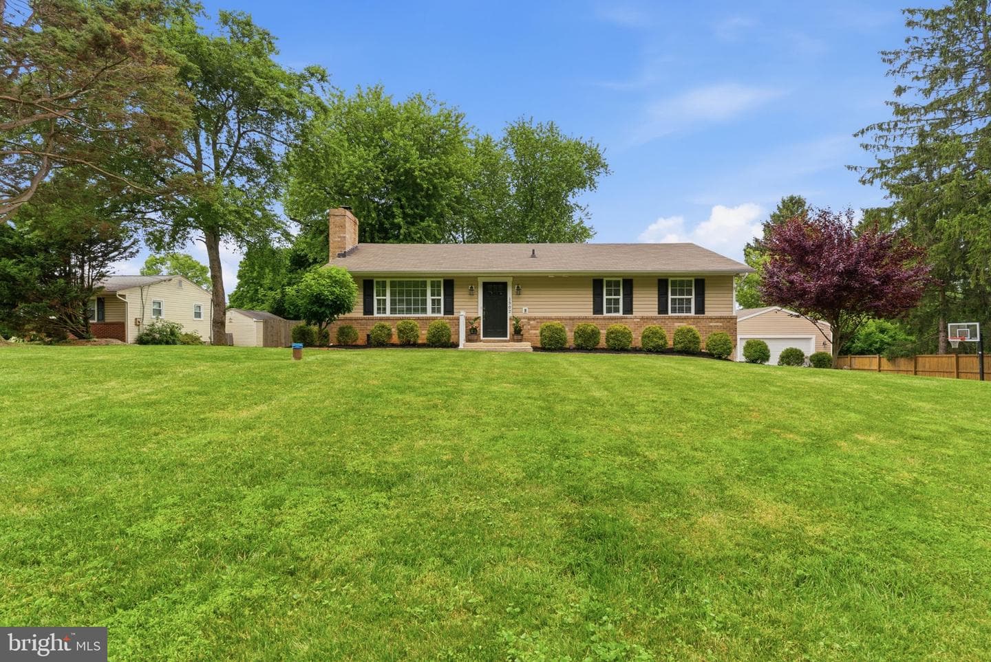 1502 N Bend Road photo 3