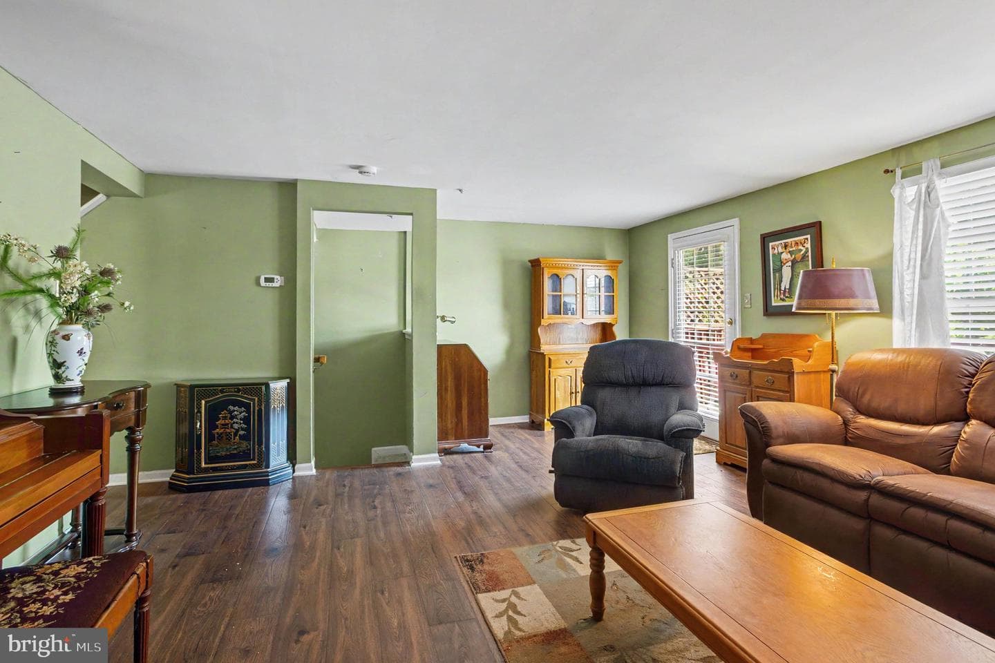 953 Gainsborough Court #953 photo 8