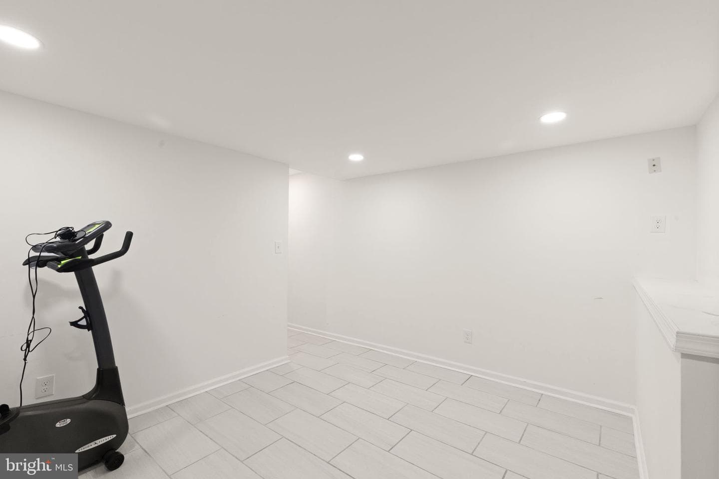 51 Oak Crest Court photo 24